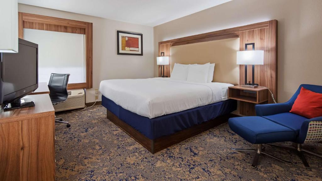 Best Western Plus Kansas City Airport - KCI East image 14