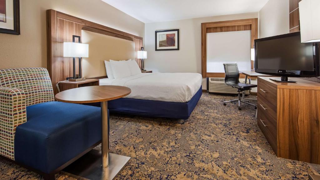 Best Western Plus Kansas City Airport - KCI East image 15